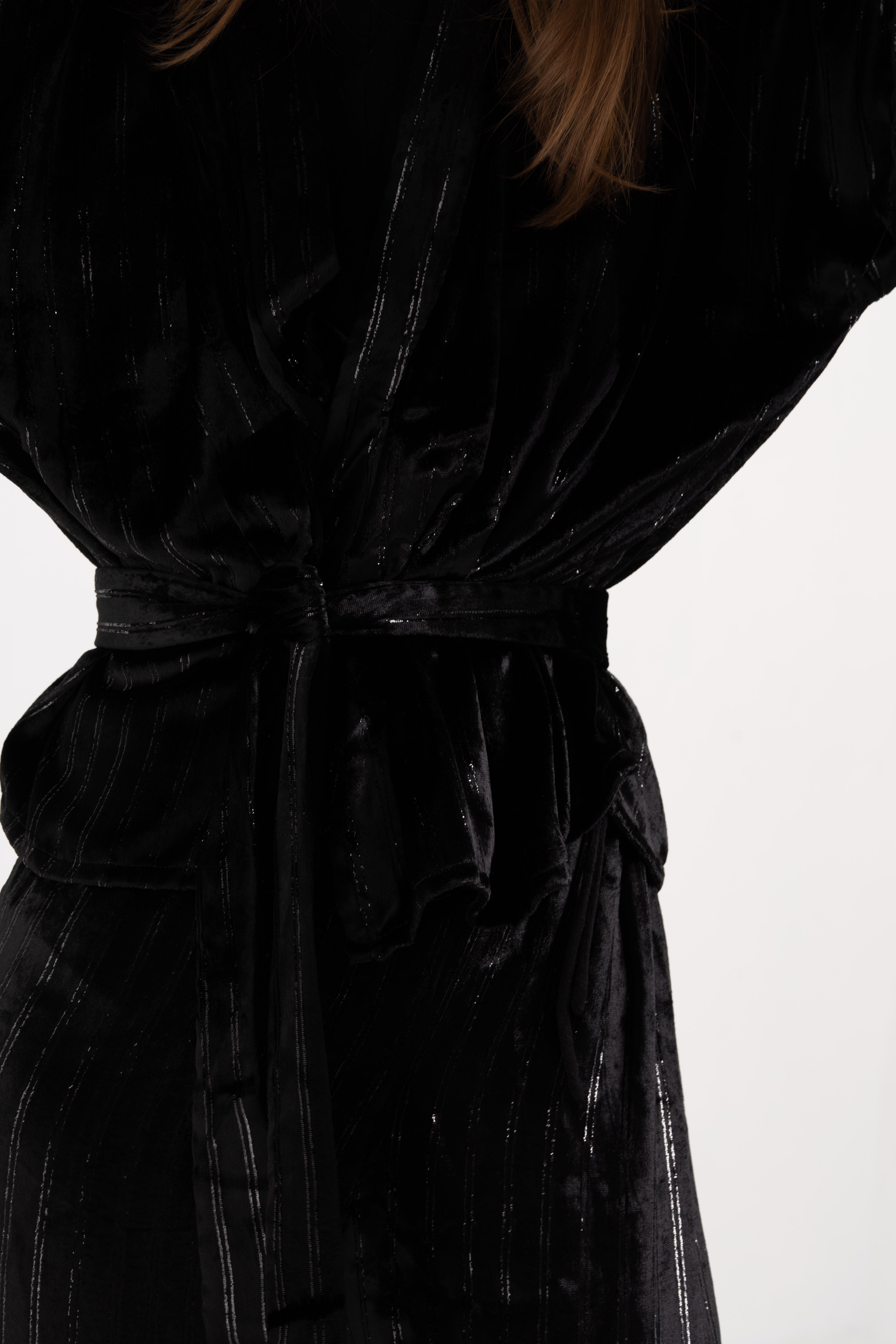 BLACK VELVET WITH SILVER STRIPES KIMONO image 2