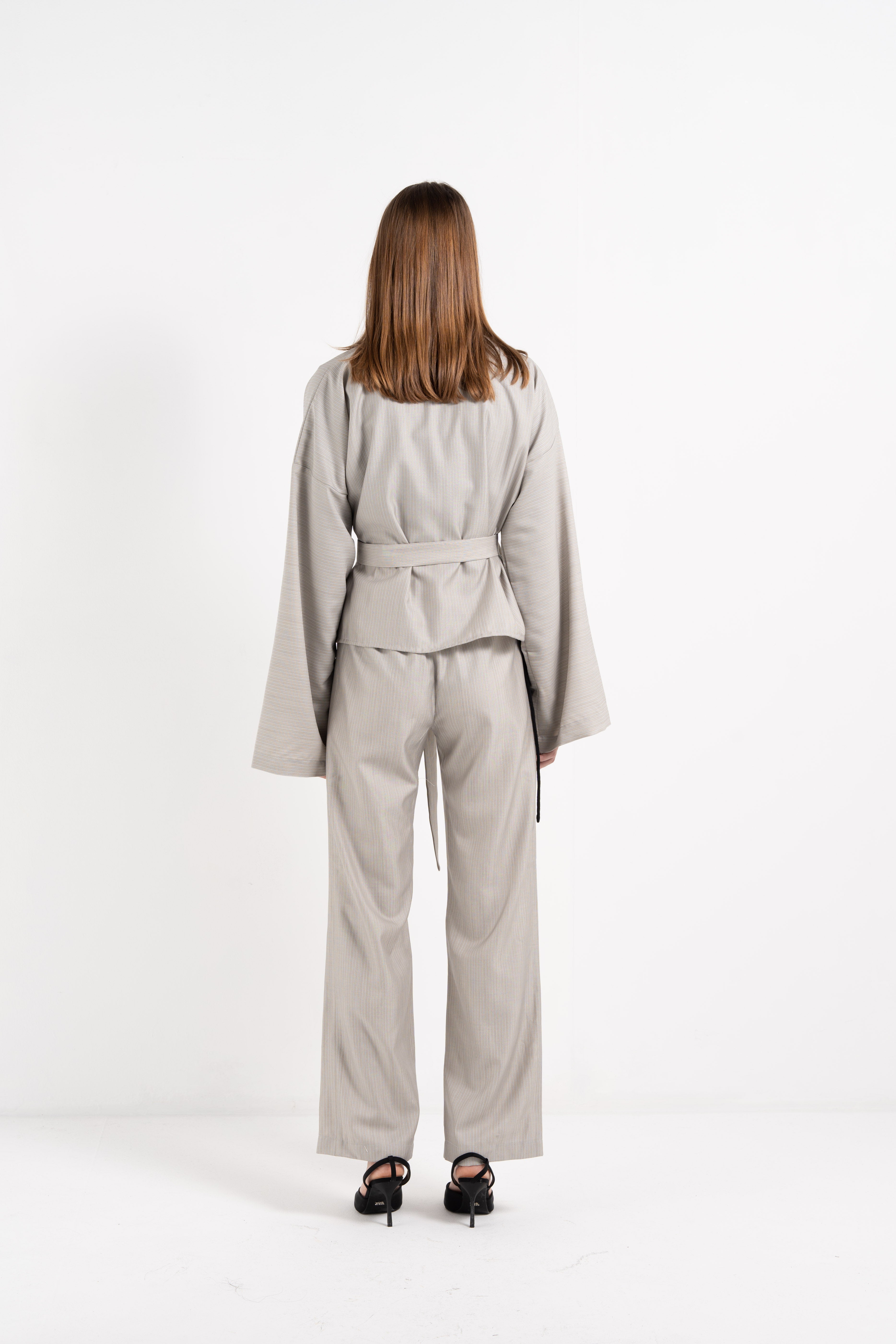 GREY STRIPED SILK KIMONO image 2