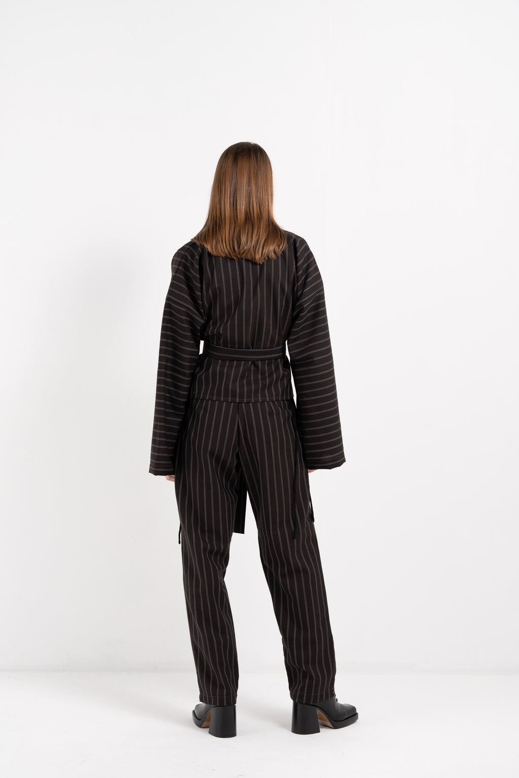 HIGH WAIST TROUSERS WITH PLEATS image 11