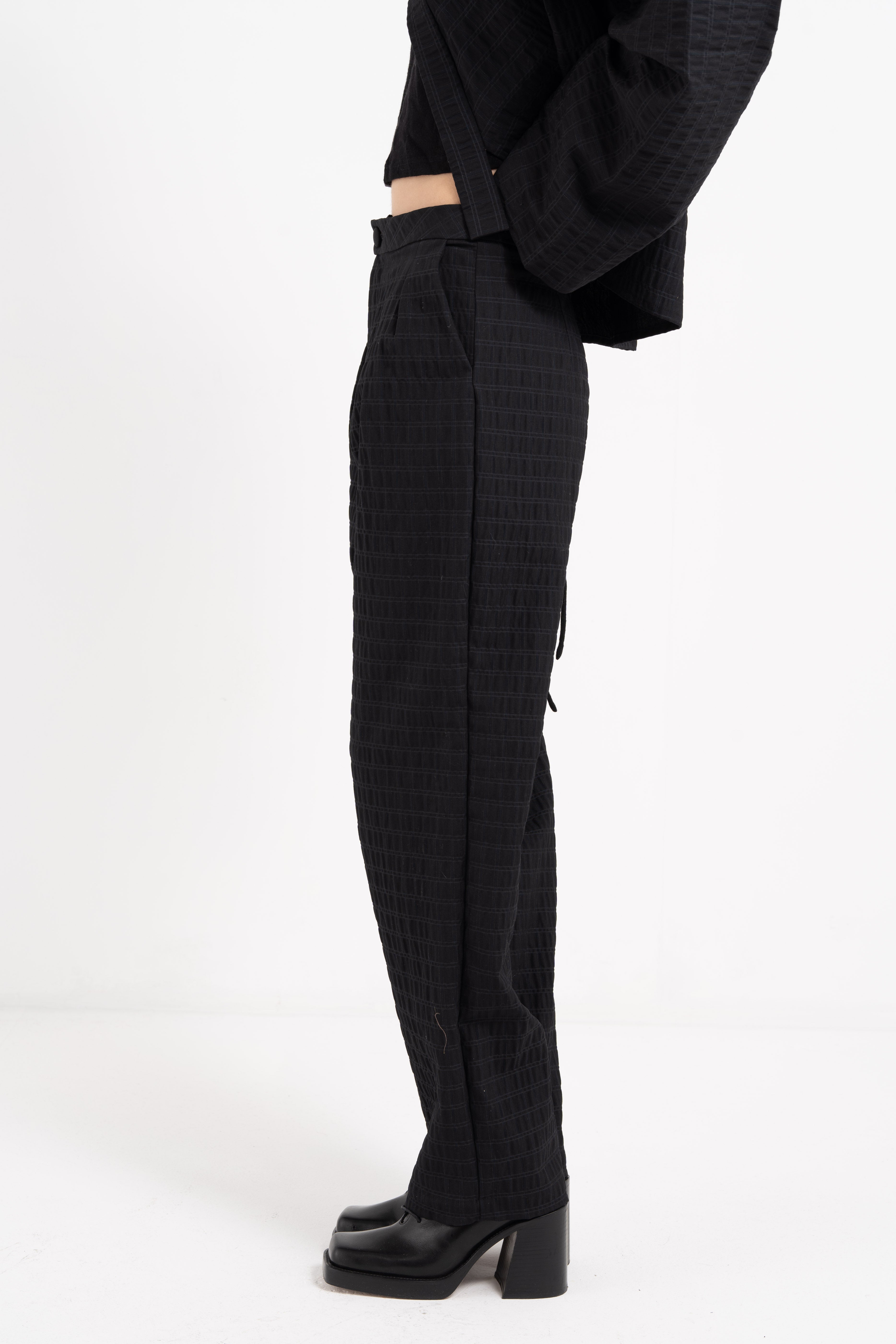 HIGH WAIST TROUSERS WITH PLEATS image 9