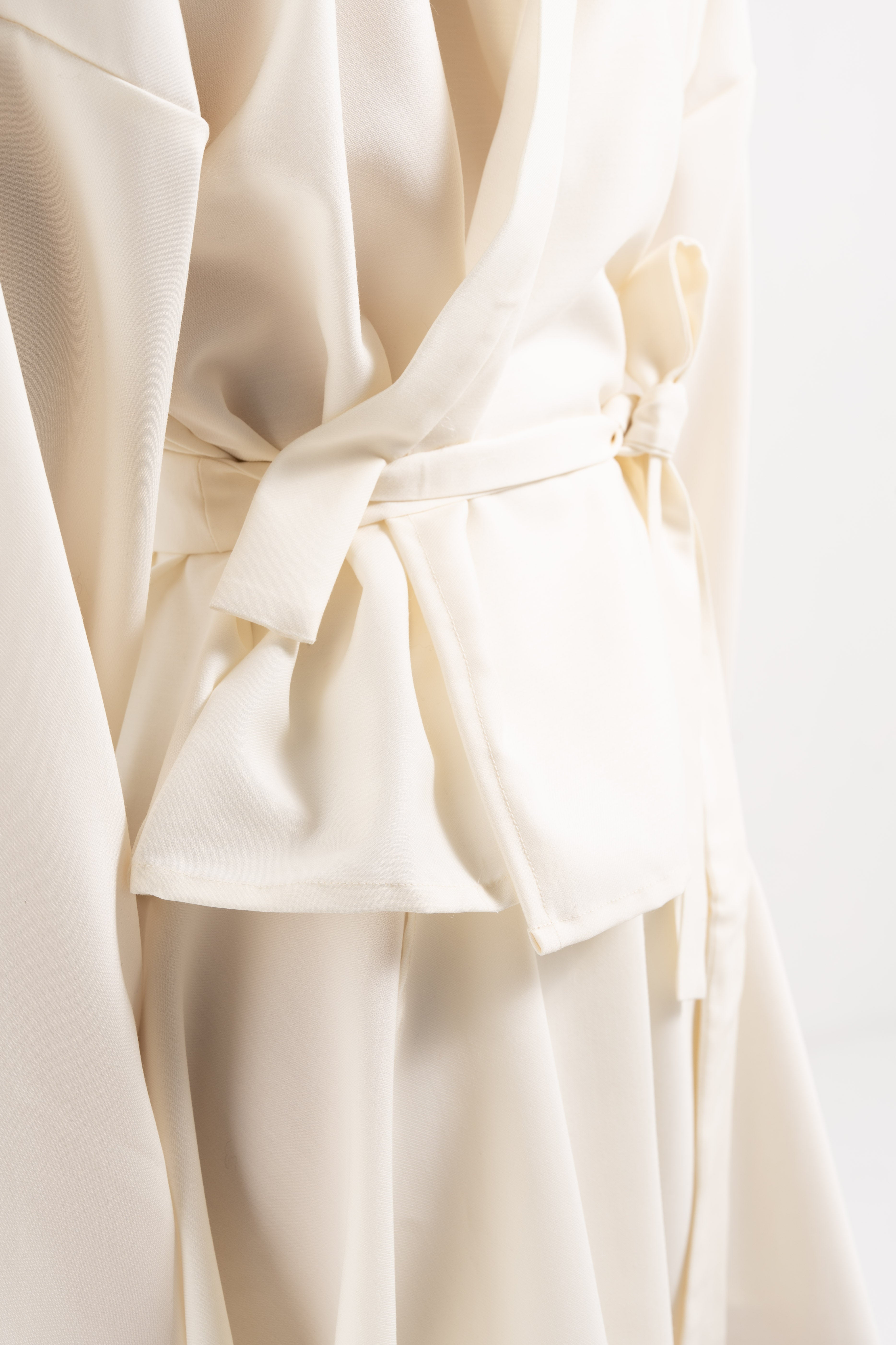OFF-WHITE WOOL KIMONO image 2