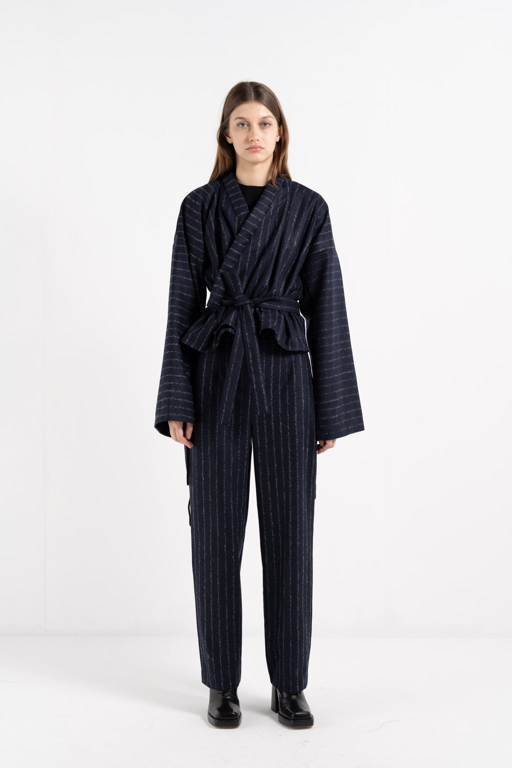 NIGHT BLUE STRIPED KIMONO image 2