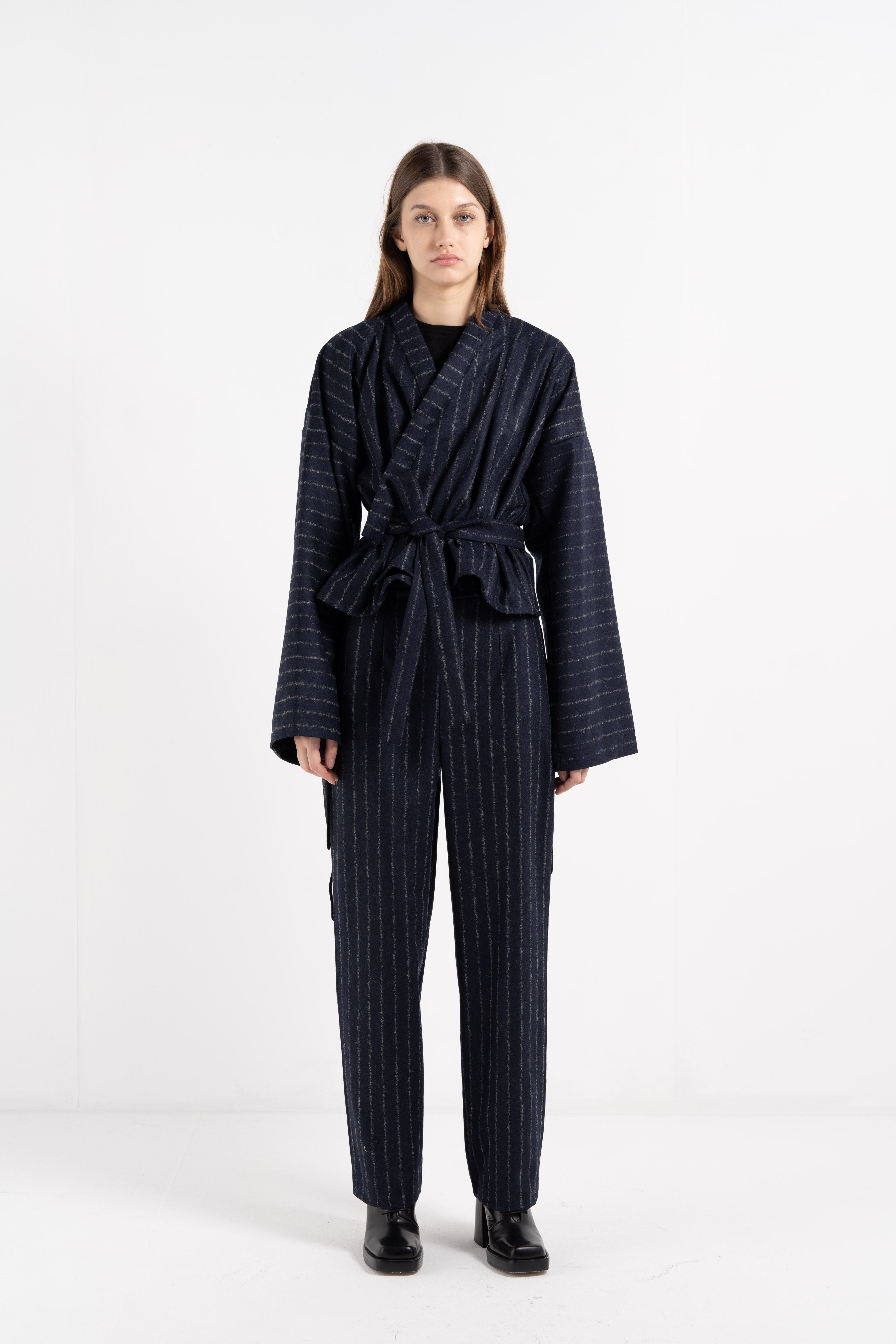 NIGHT BLUE STRIPED KIMONO image 2